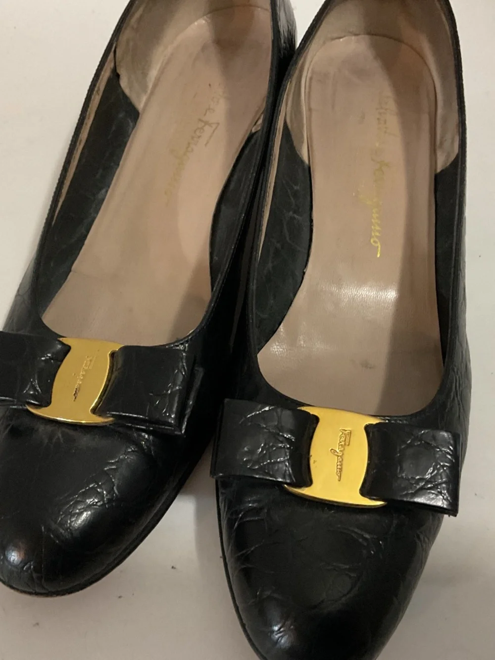 Women’s Vintage Ferragamo Black Crocodile Vera Pumps, Size 10